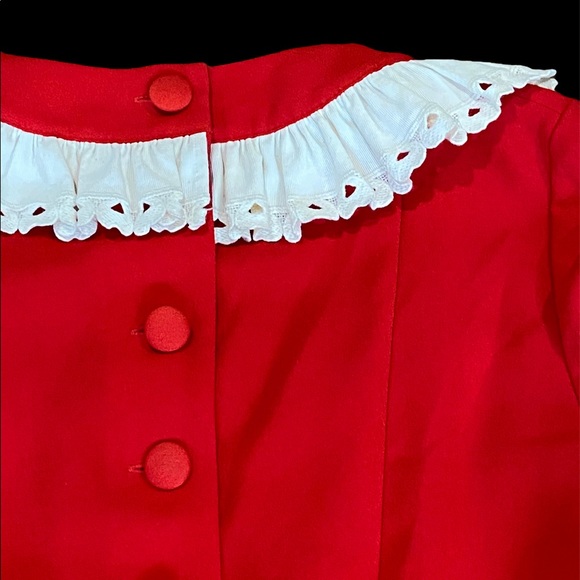 MARC JACOBS**The Red Dress**US 2**$795 - Picture 7 of 9